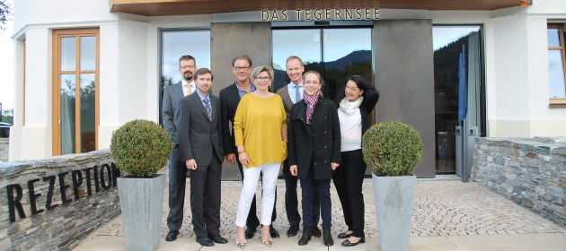 praxis-upgrade Team vor dem Hotel "Das Tegernsee"